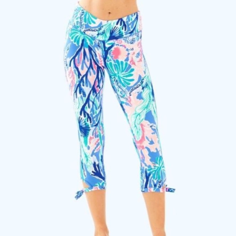 Lilly Pulitzer Luxletic 21" Gemma Weekender Cropped Leggings, Size S